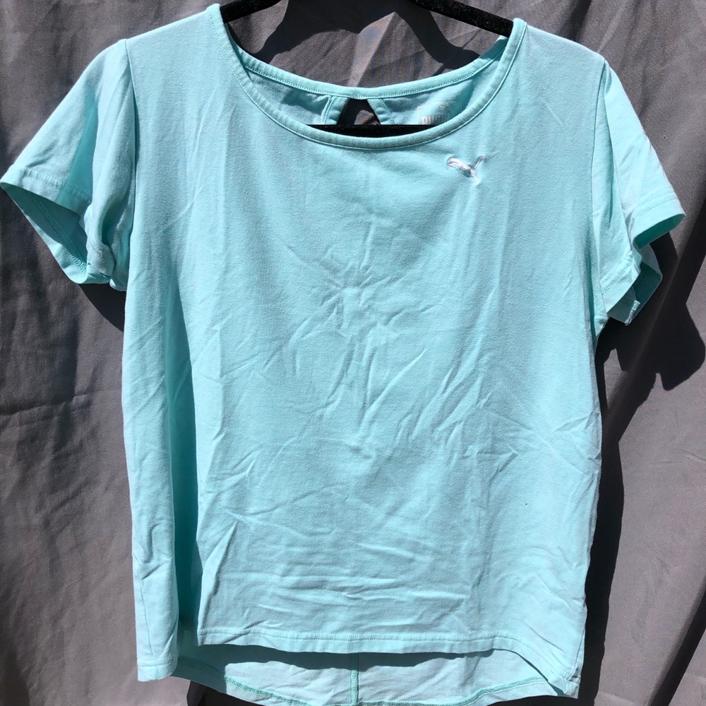 S Puma Workout T-shirt with keyhole detail